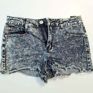 Acid wash cutoff denim shorts
